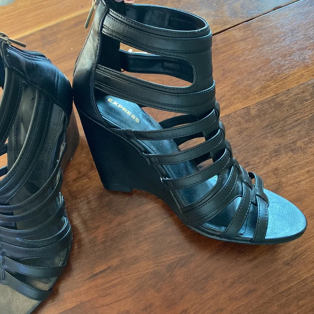 Express Strappy Wedge Sandals - Black - 7